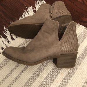 Girls' Tan Steve Madden Booties